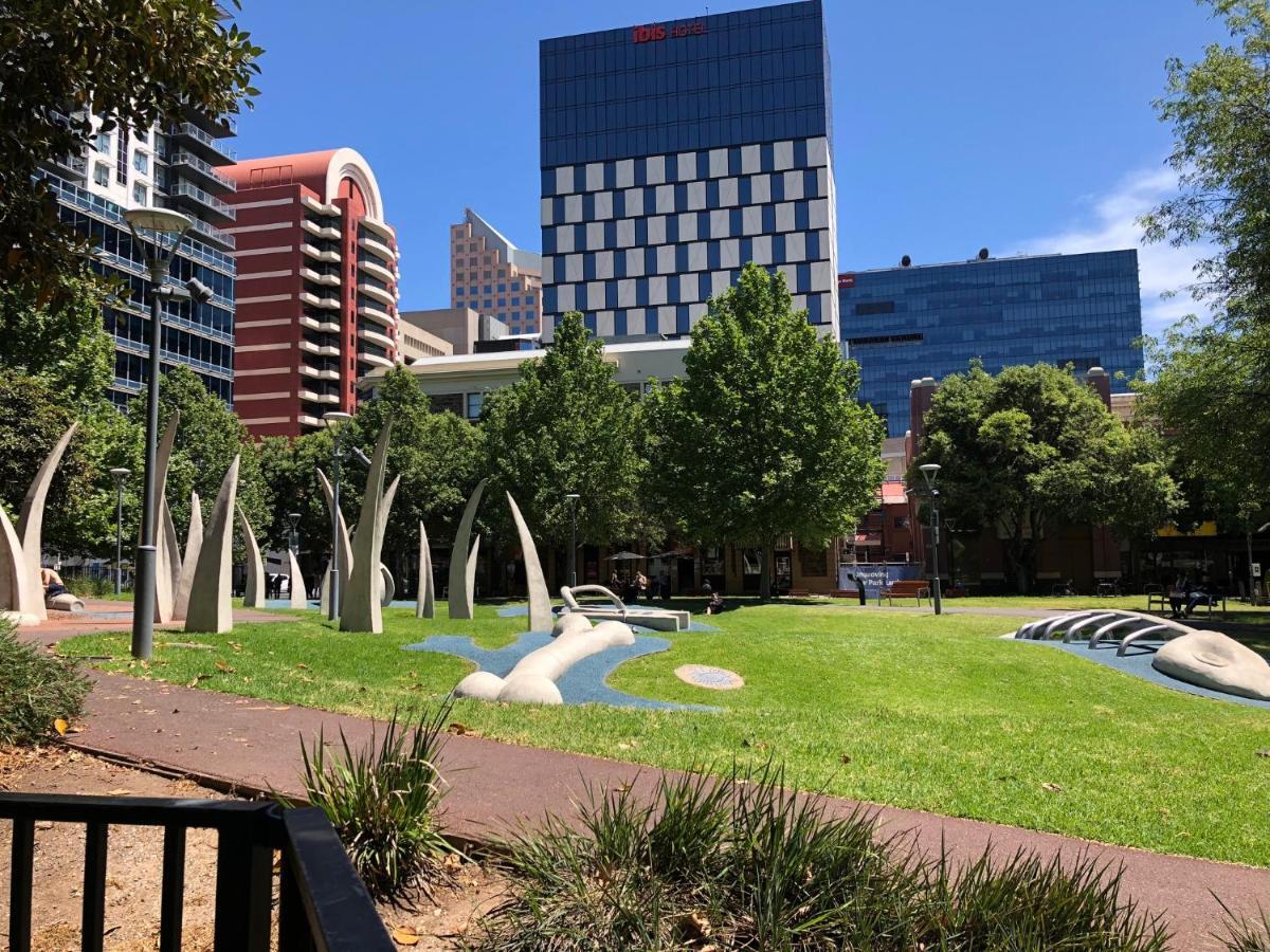 Lux 2Br Apt On Hindmarsh Sq-Pool-Gym-Sauna-Parking Adelaide Exterior foto